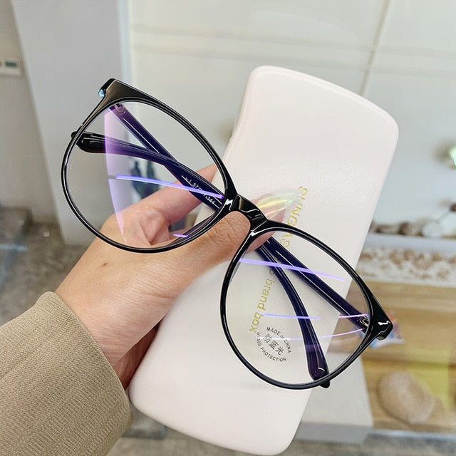 Transparent Frame Eyewear