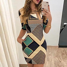 Line pattern short-sleeved dress