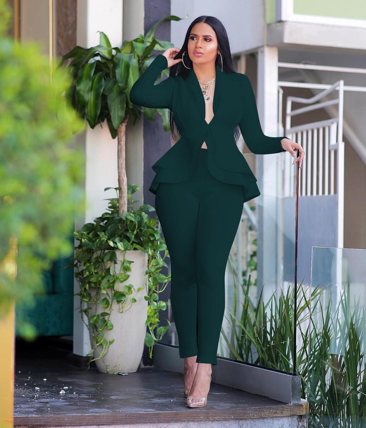 Solid two piece pants suit