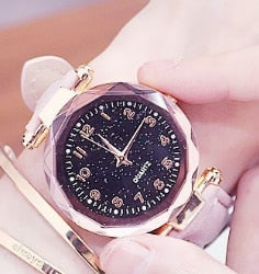 Elegant wrist wear