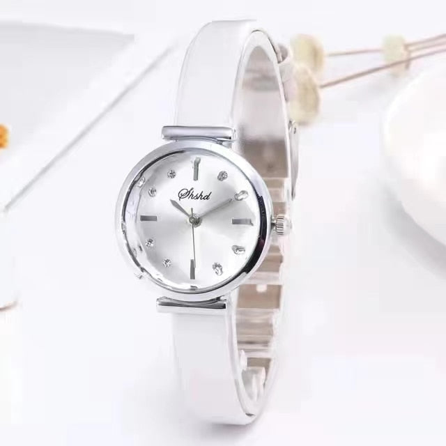 Elegant wrist wear