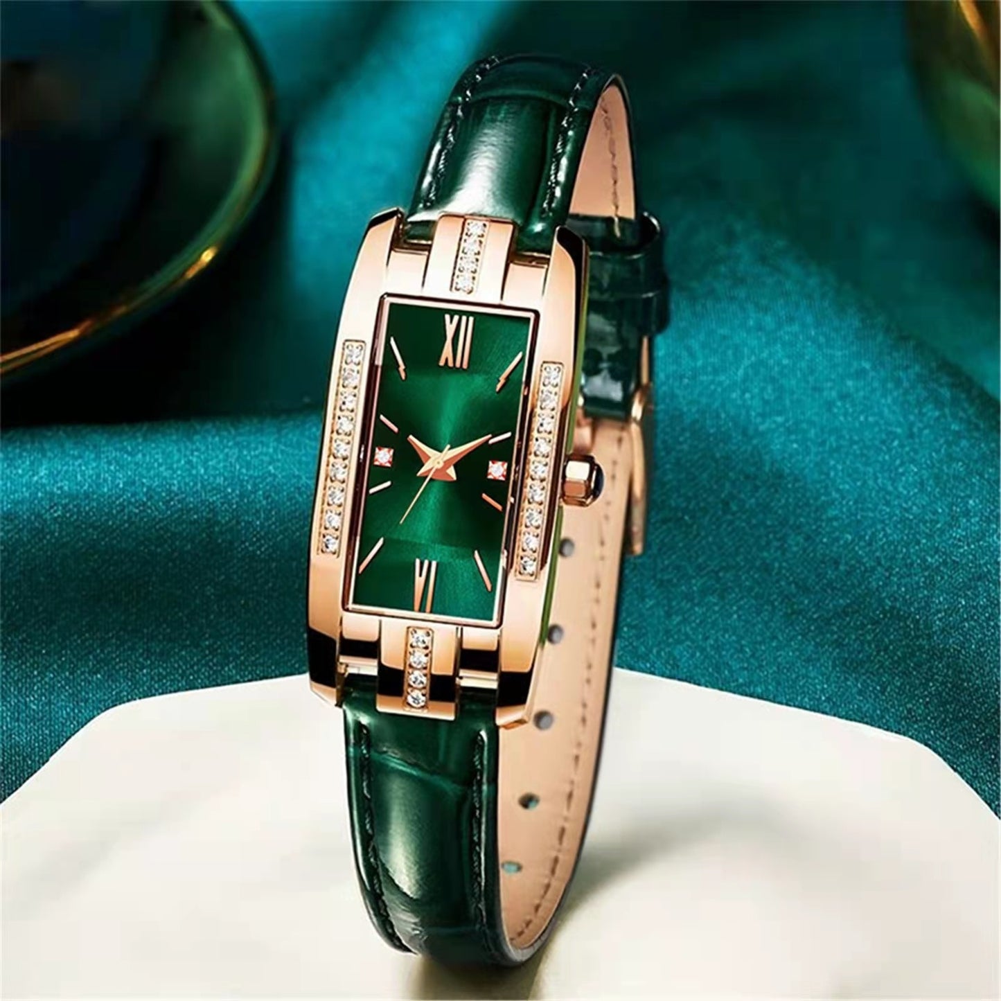 Elegant wrist wear