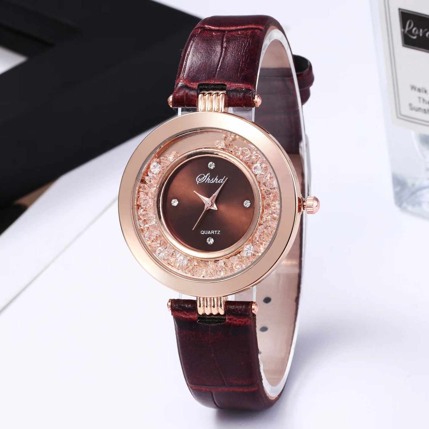 Elegant wrist wear
